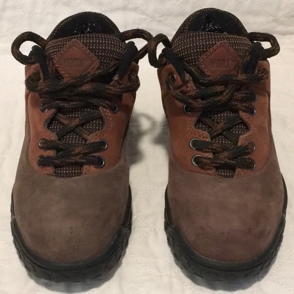 WORX Steel-toe Leather Boots with Comfortable Design